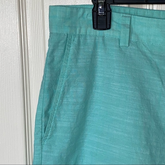 Vineyard Vines 9” Classic Breaker Shorts - Picture 2 of 10